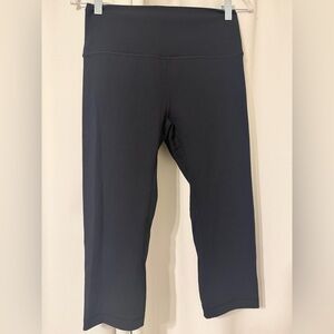 HEY NUTS Black Legging Capris in Black Size L (12)